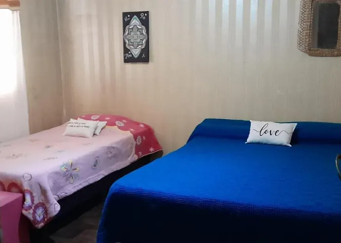 Casa Con Patio Y Garaje Por Dia