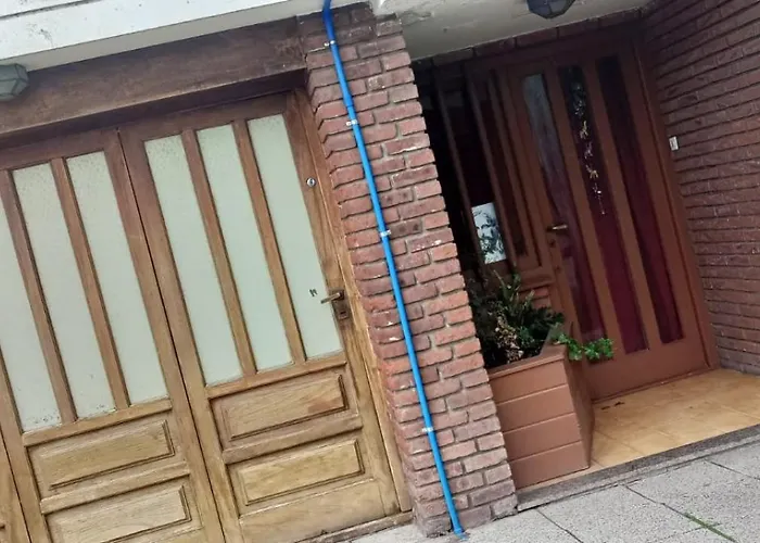 Casa Con Patio Y Garaje Por Dia